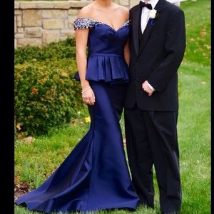 TERANI COUTURE SZ 6 NAVY EVENING GOWN